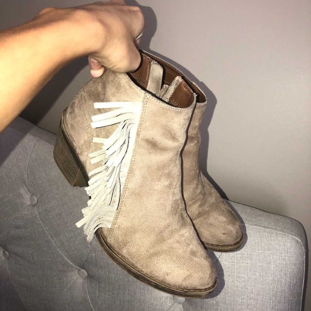 fringe booties🌟🌟🌟